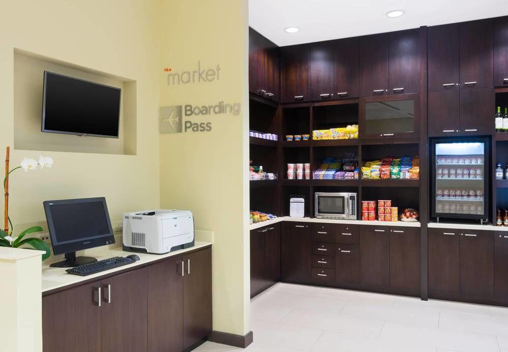 Courtyard By Marriott Kingston, Jamaica Hotel Ngoại thất bức ảnh