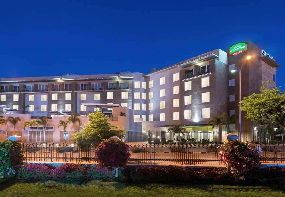 Courtyard By Marriott Kingston, Jamaica Hotel Ngoại thất bức ảnh