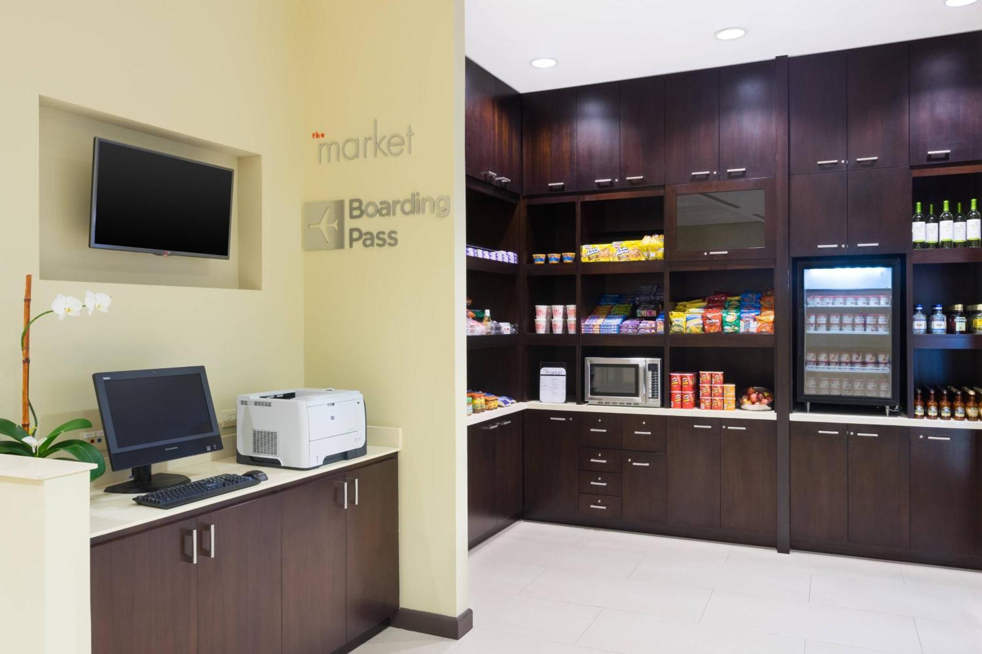 Courtyard By Marriott Kingston, Jamaica Hotel Ngoại thất bức ảnh