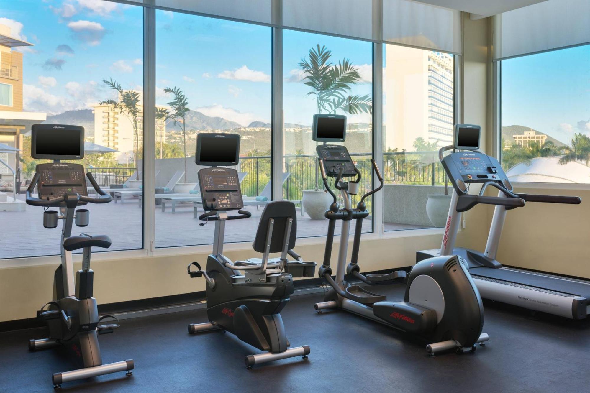 Courtyard By Marriott Kingston, Jamaica Hotel Ngoại thất bức ảnh