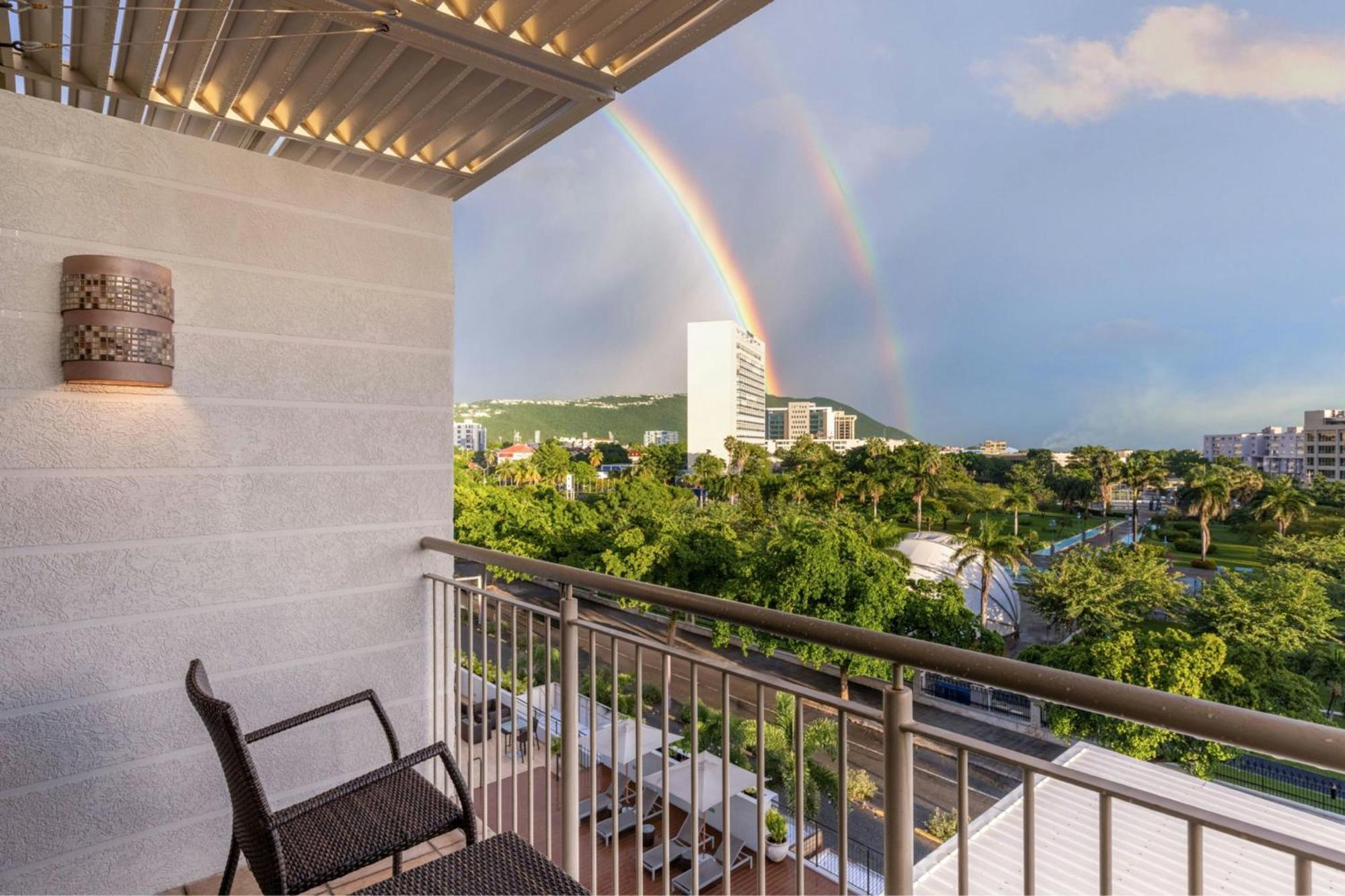 Courtyard By Marriott Kingston, Jamaica Hotel Ngoại thất bức ảnh